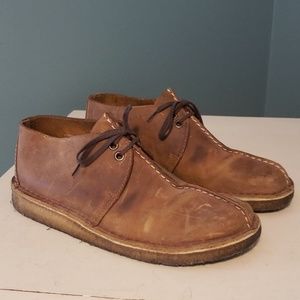 CLARK'S Original Desert Trek Distressed Chukkas